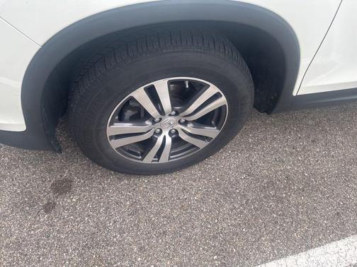 White Diamond Pearl 2016 Honda Pilot EX-L