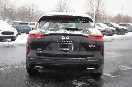2021 INFINITI QX50 LUXE AWD