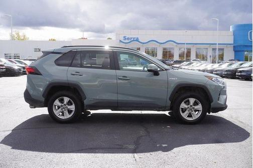 2021 Toyota RAV4 Hybrid XLE