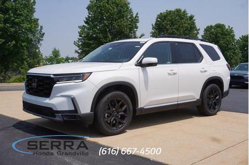 2025 Honda Pilot Touring 8-Passenger