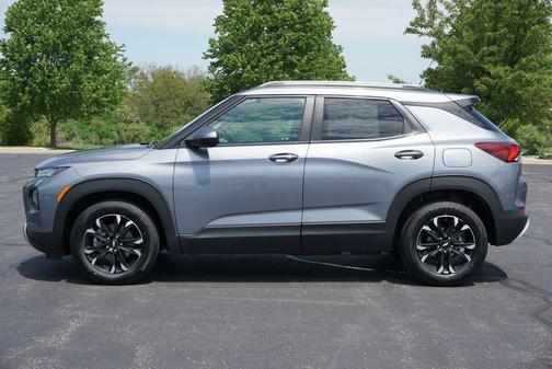 Satin Steel Metallic 2022 Chevrolet Trailblazer LT