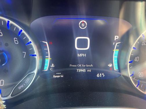 Bright White Clearcoat 2018 Chrysler Pacifica Limited