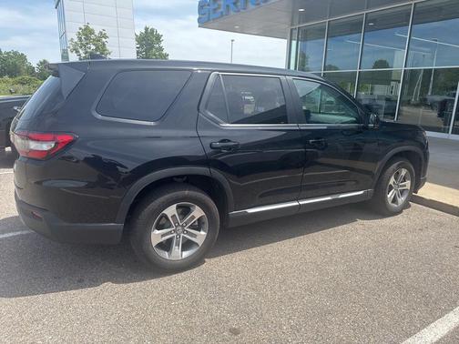 Crystal Black Pearl 2025 Honda Pilot EX-L