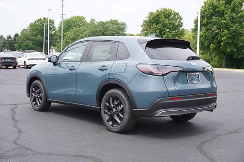 Nordic Forest Pearl 2024 Honda HR-V AWD Sport