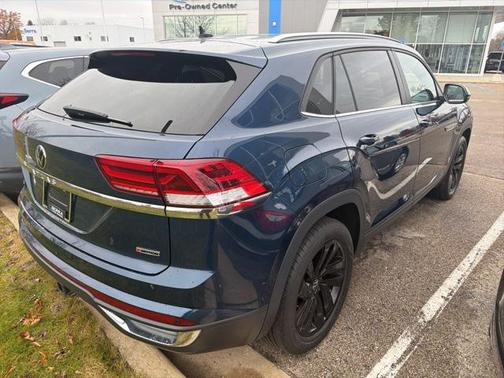 2022 Volkswagen Atlas Cross Sport 3.6L V6 SE w/Technology