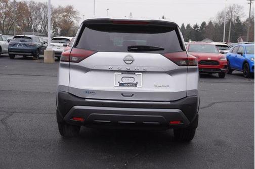 2022 Nissan Rogue SL