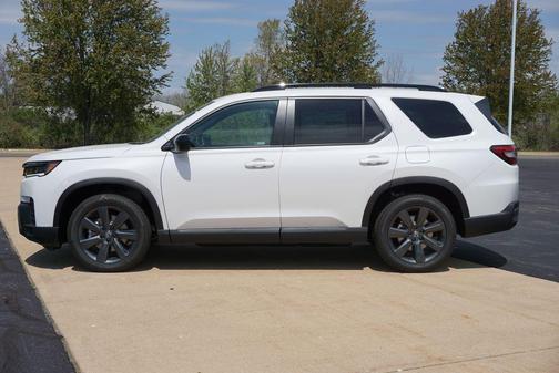Platinum White Pearl 2026 Honda Pilot Sport