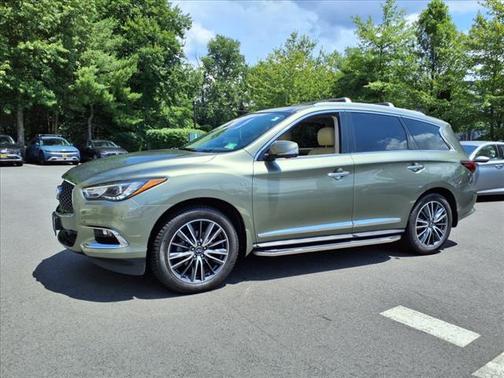 2017 INFINITI QX60 Base