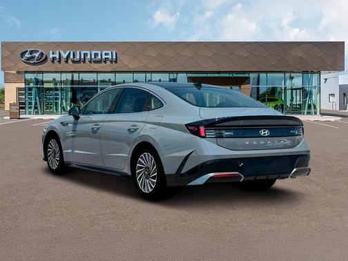 2025 Hyundai SONATA Hybrid Limited