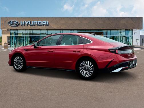 2025 Hyundai SONATA Hybrid SEL
