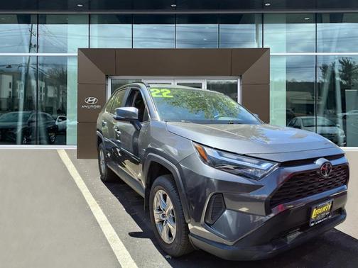 2022 Toyota RAV4 XLE