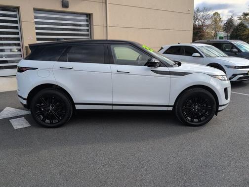 2025 Land Rover Range Rover Evoque Core S