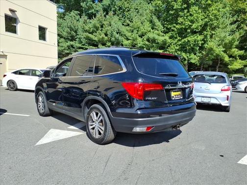 2017 Honda Pilot EX-L w/ Navigation