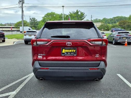 2022 Toyota RAV4 LE