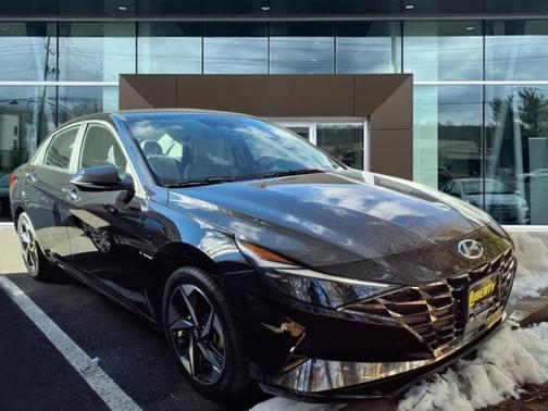 2021 Hyundai ELANTRA Limited