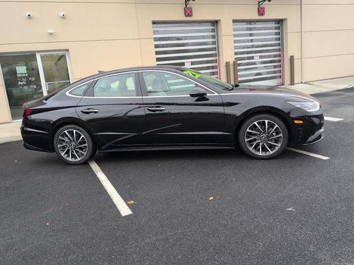 2023 Hyundai SONATA Limited