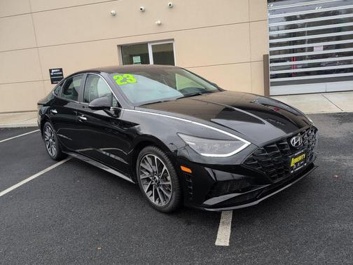 2023 Hyundai SONATA Limited