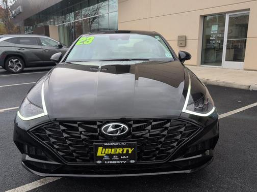 2023 Hyundai SONATA Limited