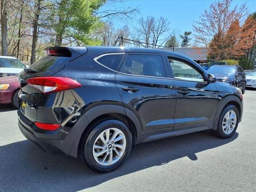 2018 Hyundai TUCSON SE
