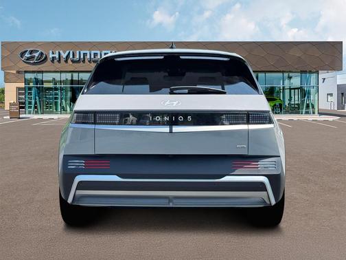2025 Hyundai IONIQ 5 SE