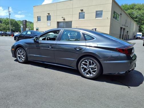 2022 Hyundai SONATA SEL
