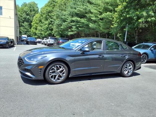 2022 Hyundai SONATA SEL