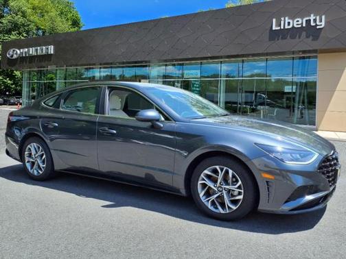 2022 Hyundai SONATA SEL