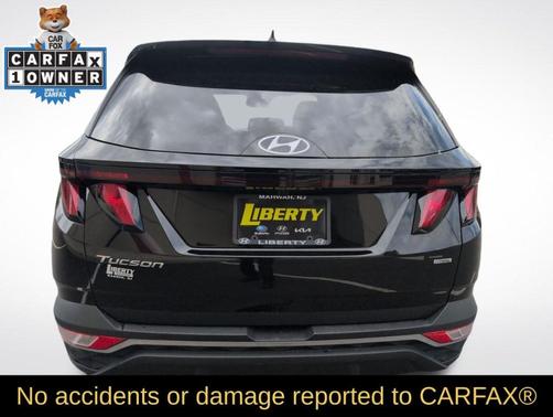 Black Pearl 2024 Hyundai TUCSON SEL