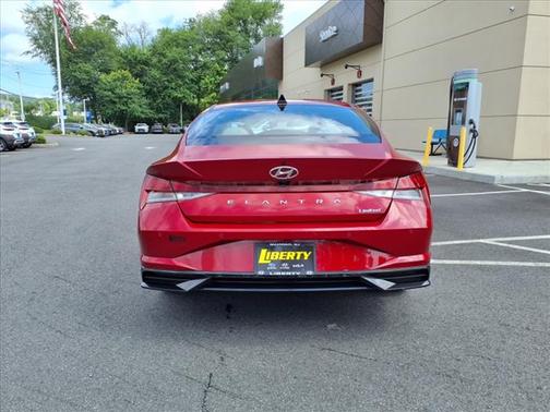 2023 Hyundai ELANTRA Limited
