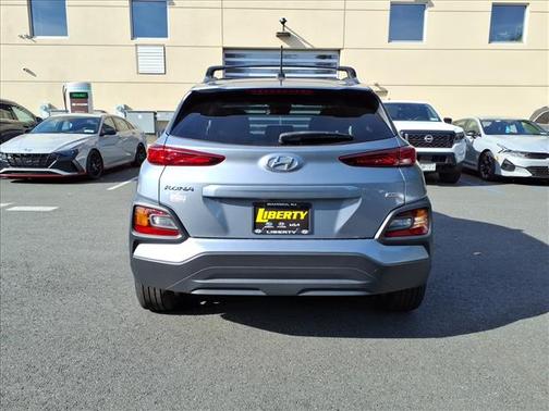 2021 Hyundai KONA SEL