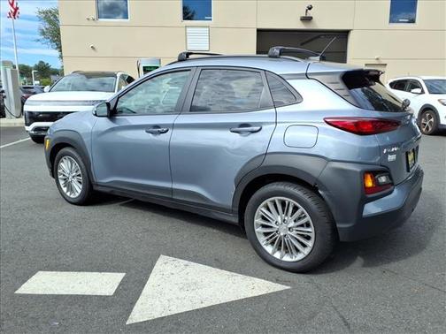 2021 Hyundai KONA SEL
