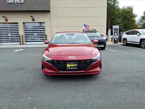 2023 Hyundai ELANTRA SEL