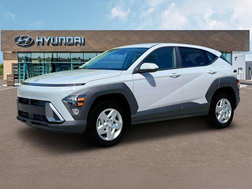2025 Hyundai KONA SE