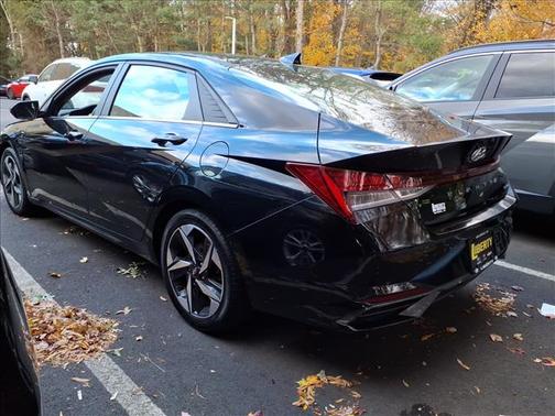 2021 Hyundai ELANTRA Limited