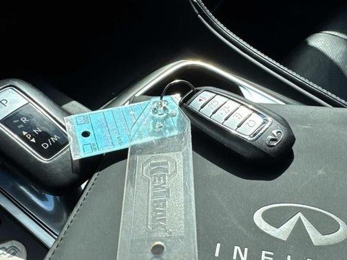 2024 INFINITI QX60 Luxe