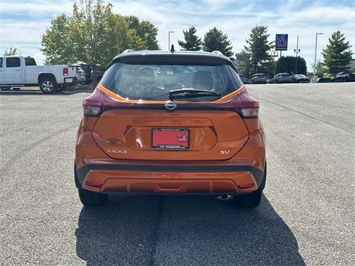 2023 Nissan Kicks SV