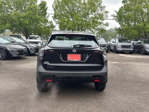 Super Black 2026 Nissan Kicks S