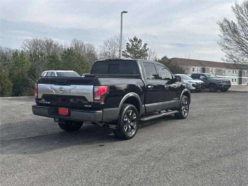 2021 Nissan Titan Platinum Reserve