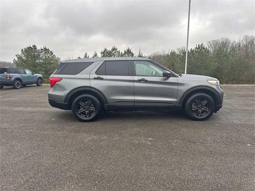 2021 Ford Explorer Base