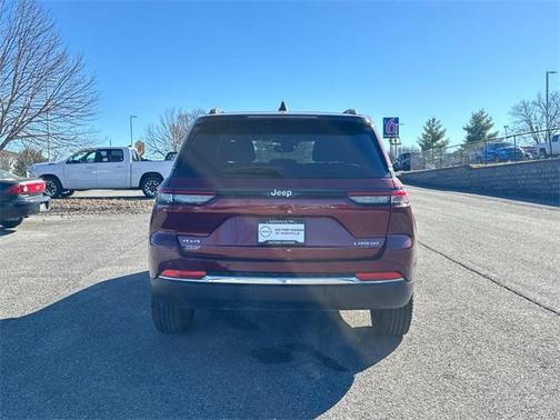 2024 Jeep Grand Cherokee Laredo