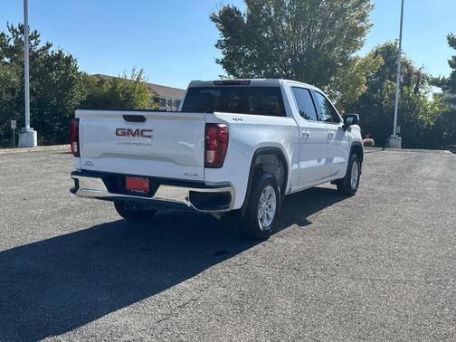 2025 GMC Sierra 1500 SLE