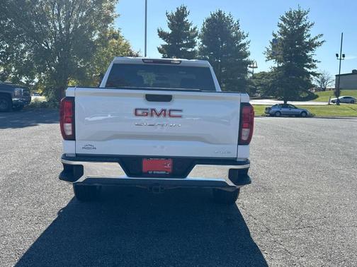 2025 GMC Sierra 1500 SLE