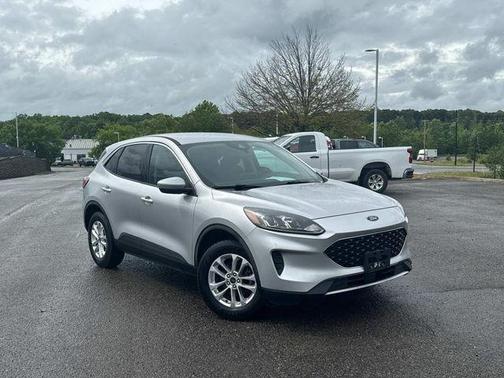 Ingot Silver 2020 Ford Escape SE