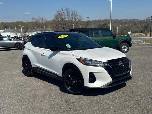 2024 Nissan Kicks SR