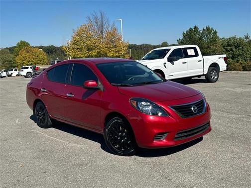 2014 Nissan Versa 1.6 SV