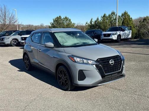 2023 Nissan Kicks SV