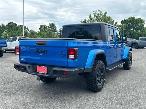 2023 Jeep Gladiator Sport