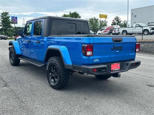 2023 Jeep Gladiator Sport