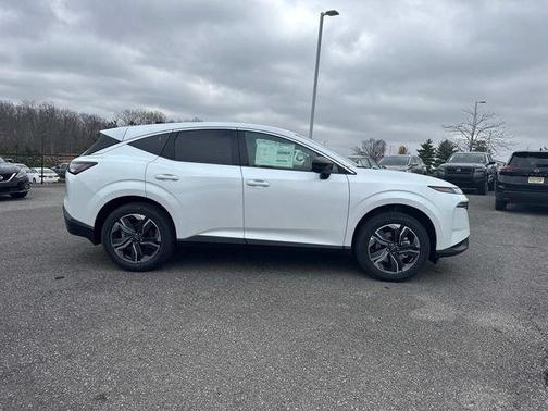 Everest White P 2026 Nissan Murano SL