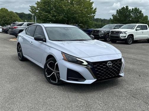 2024 Nissan Altima 2.5 SR